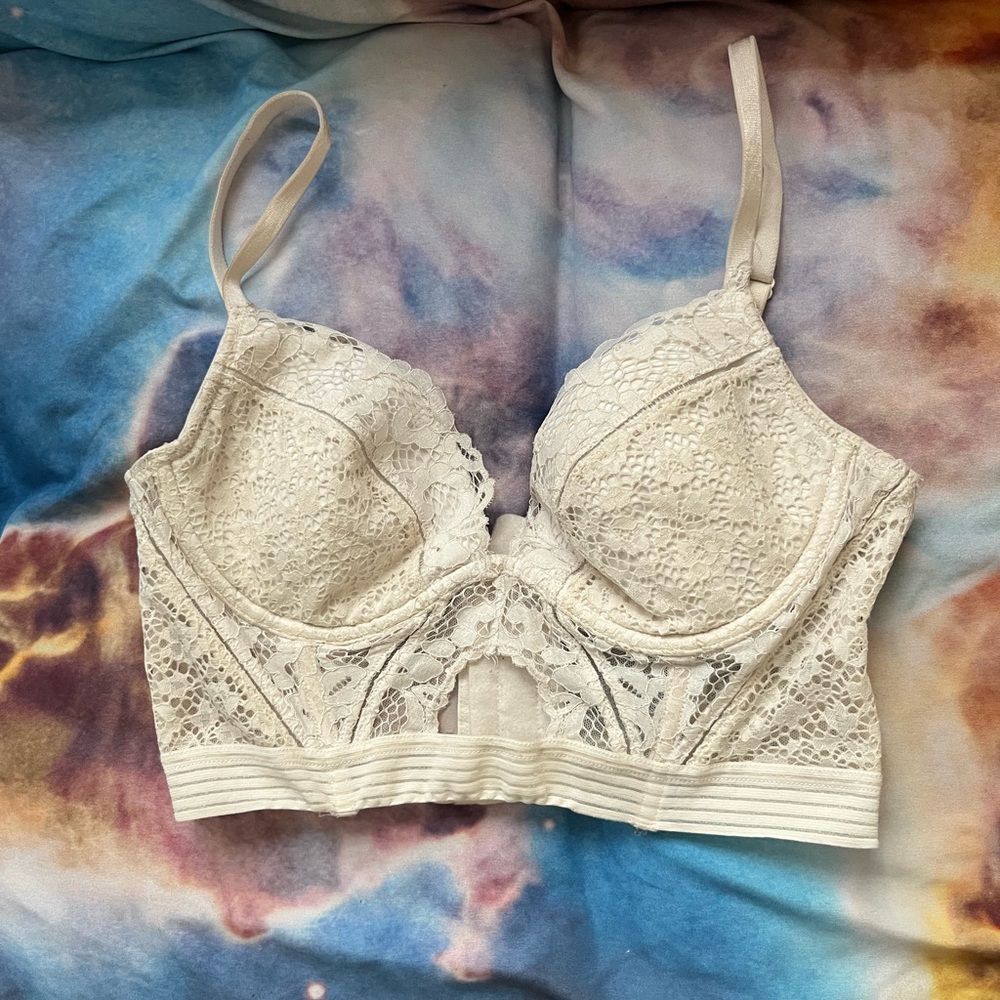 Victoria’s Secret Lace Bralette in Cream